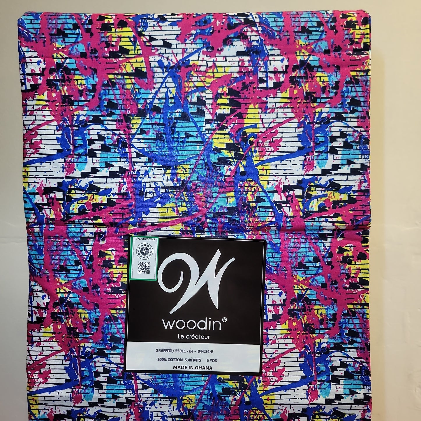 African Fabric Woodin Le Createur graffiti/55011 pink 6yrds 100% Cotton