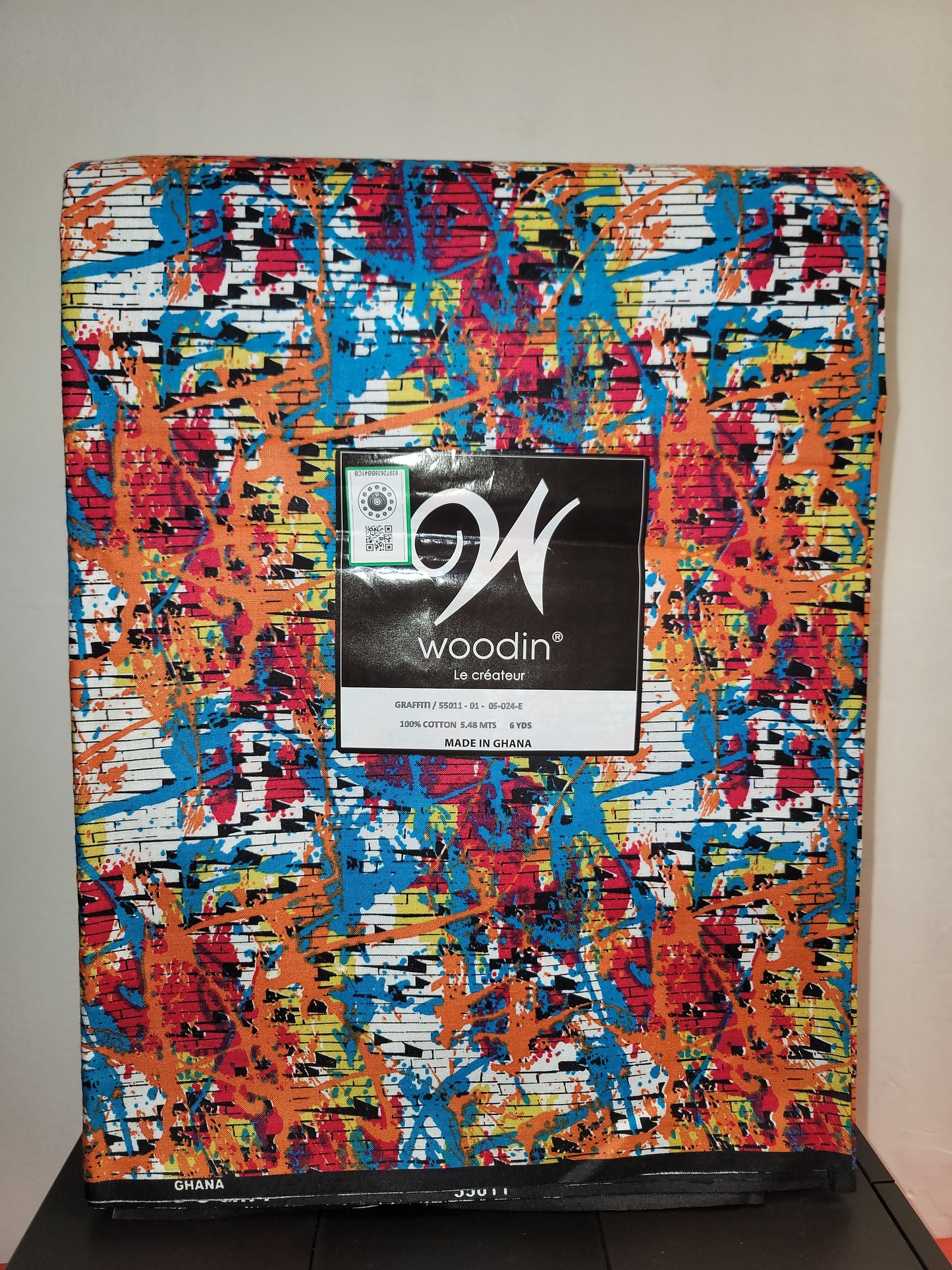 African Print Woodin Le Createur graffiti/55011 6yrds 100% Cotton